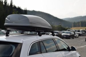 Viral Pengemudi Avanza Pakai Roof Box Ditilang, Ini Aturannya!