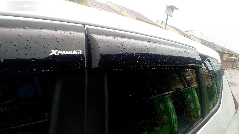 aksesori mobil untuk musim hujan