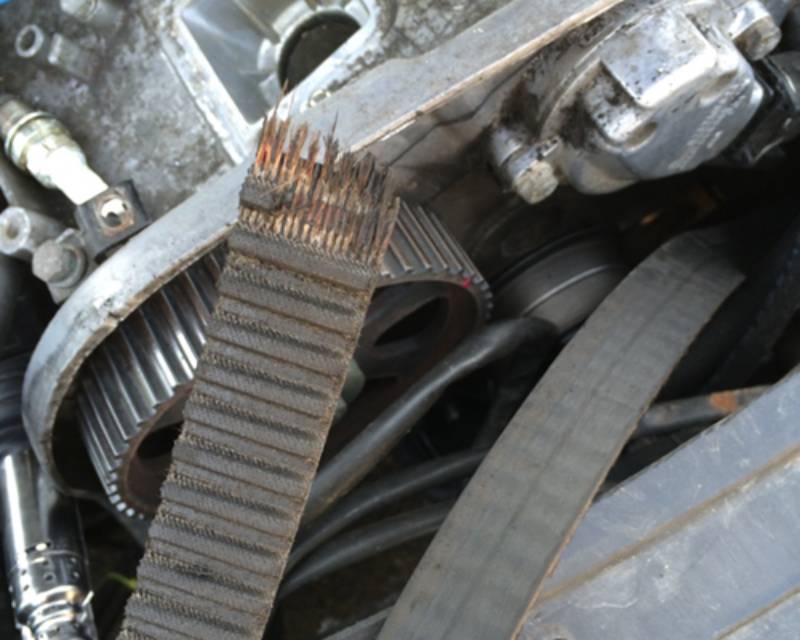 penyebab turun mesin mobil