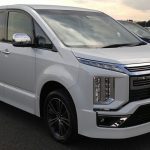 Warna Baru Mitsubishi Delica, Lebih Cerah - Tuwaga