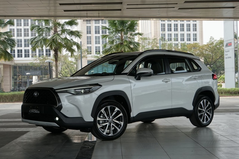 kekurangan Toyota Corolla Cross Hybrid - ground clearance rendah