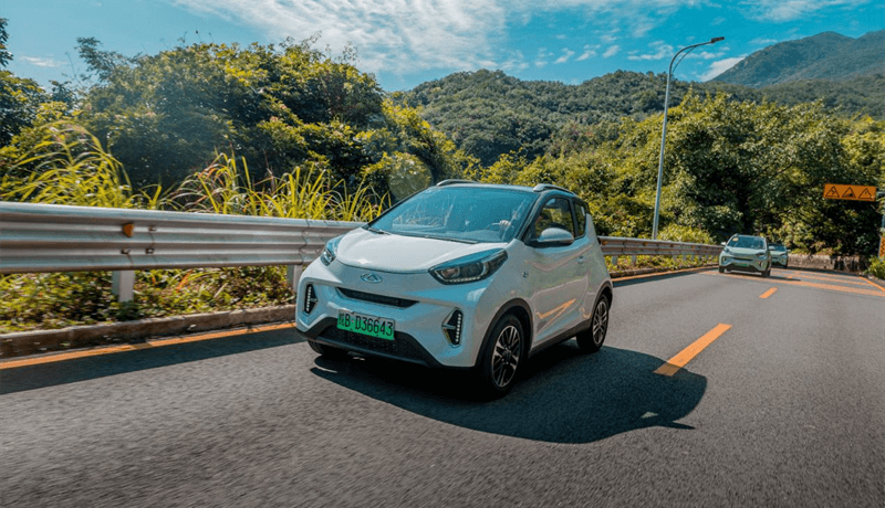 pabrik chery indonesia - berkendara chery eq1