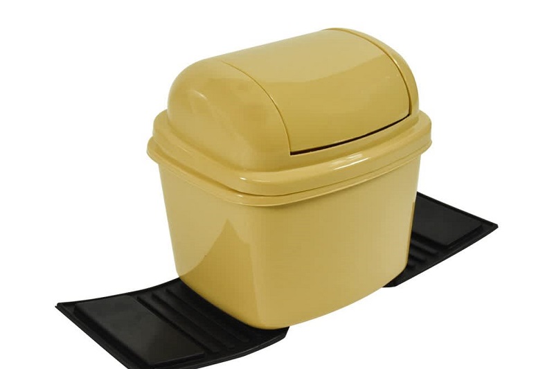 7 Cara Membersihkan Interior Mobil, Harus Rutin Biar Ga Bau! cara membersihkan interior mobil