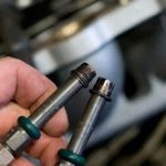 Penyebab Injektor Mobil Rusak dan Ciri-cirinya - Tuwaga