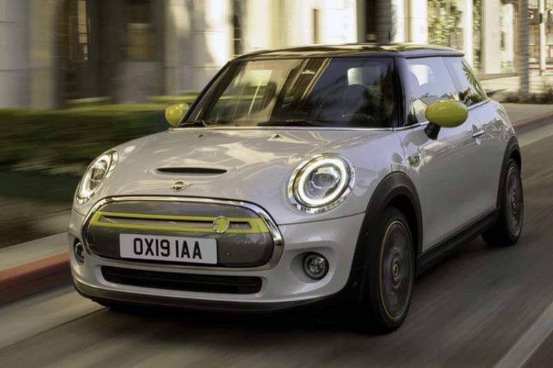 mobil listrik bmw - mini electric