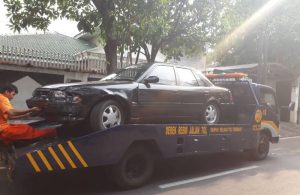 Beli Mobil Bekas Kecelakaan, Untung atau Rugi?