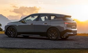BMW iX M60, Torsinya Tembus 1.100 Nm