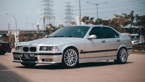 6 Kelebihan dan Kekurangan BMW Seri 3 E36 yang Masih Diburu