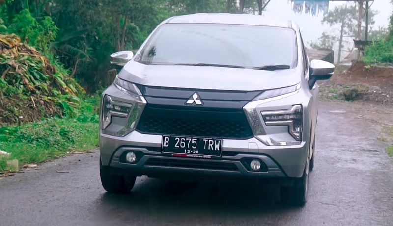 kekurangan xpander cvt terbaru - test drive