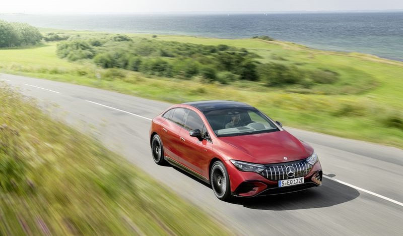 spesifikasi mercedes-amg eqe - eksterior