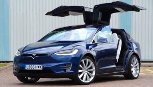Mobil Tesla Mudah Dicuri, Hacker Ajarkan Cara Bobolnya