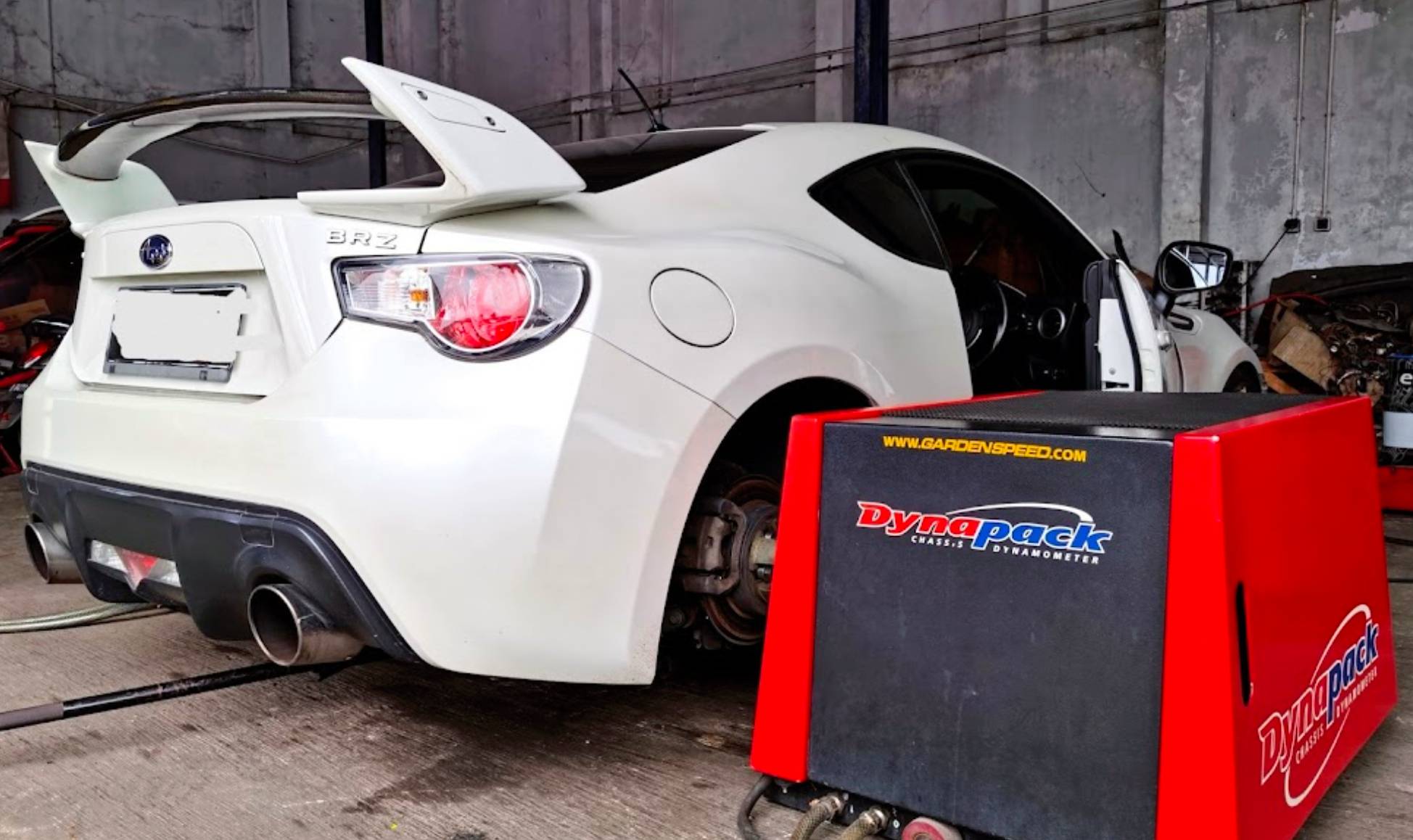 Bengkel Mobil Racing