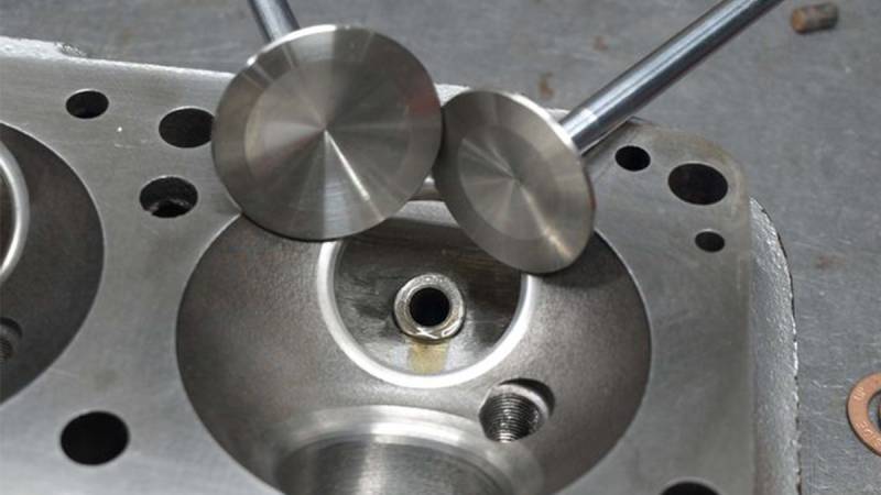 Akibat oli mesin mobil habis