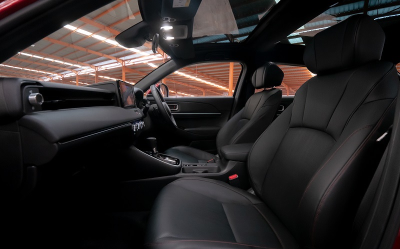 Toyota Yaris Cross Hybrid VS Honda HR-V Turbo