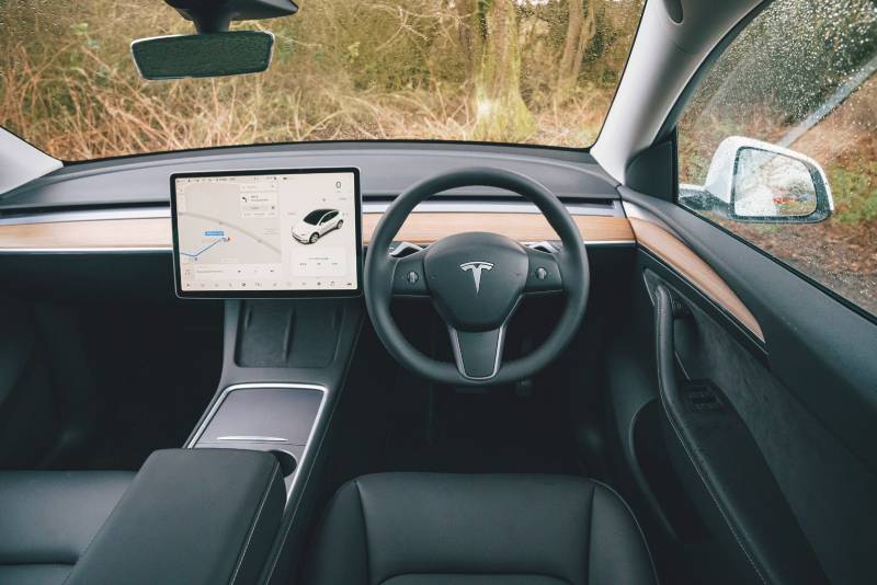 Spesifikasi Tesla Model Y Terbaru