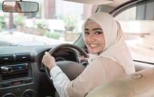 Kelebihan dan Kekurangan Kredit Mobil Syariah