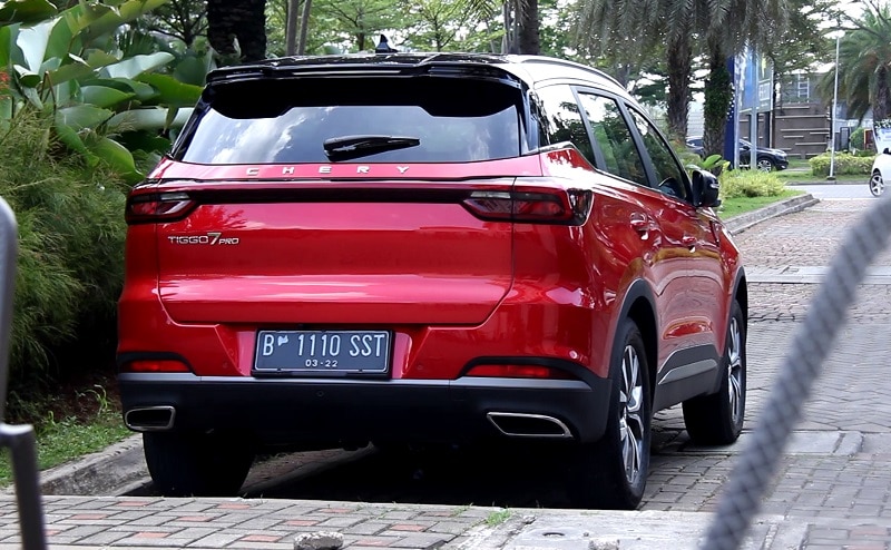 Review Chery Tiggo 7 Pro - eksterior tampak belakang