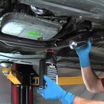 Ganti Oli Transmisi Mobil Manual, Kapan dan Berapa Biayanya?