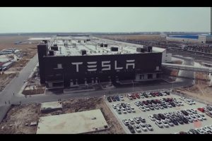 Pabrik Tesla Tutup Sementara, Sampai Kapan?