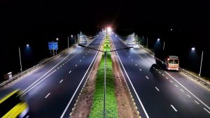 8 Tips Berkendara Mobil Malam Hari Biar Tidak Ngantuk!