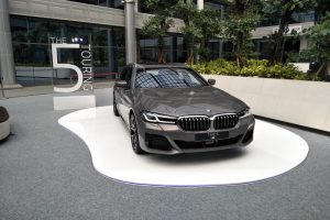 Spesifikasi BMW 530i Touring M Sport, Mewah dan Sporty!