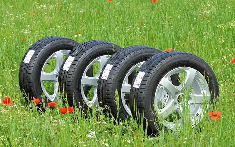 Ragam Harga Ban Mobil