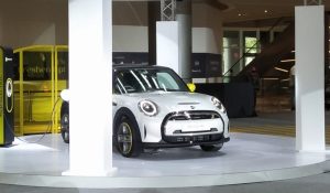 Harga Mini Electric Versi Indonesia Diumumkan, Mahal?