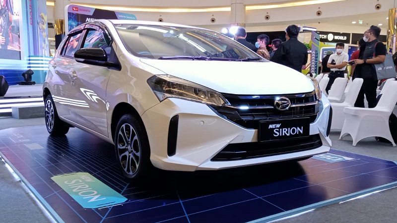 Daihatsu Sirion X vs R CVT, Ini 3 Perbedaanya! Ubahan Sirion facelift 2022