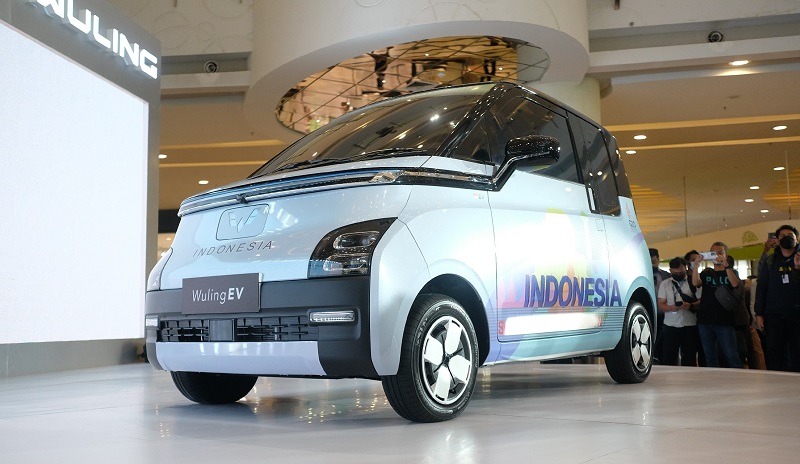 merek mobil cina - wuling ev