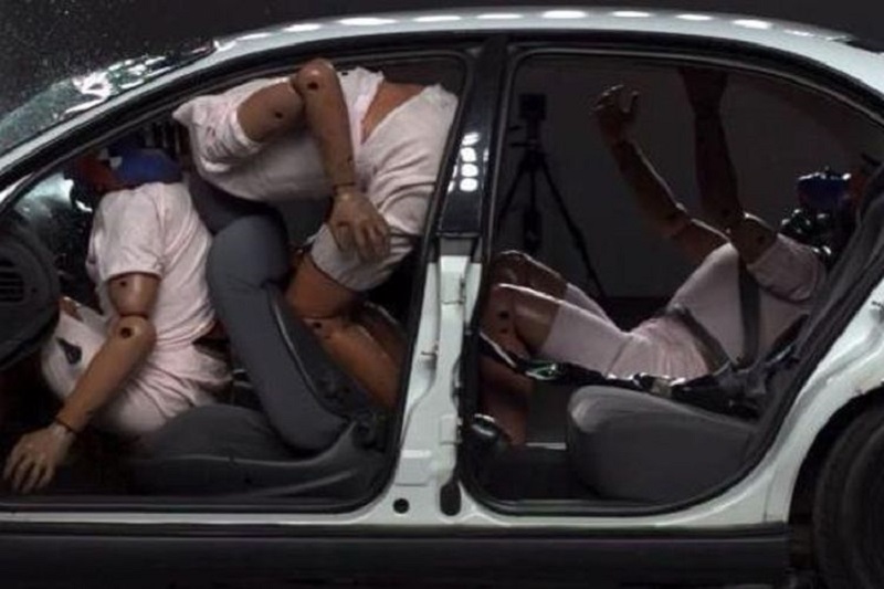 3 Fungsi Sabuk Pengaman Mobil, Bukan Cuma Keselamatan! Fungsi sabuk pengaman mobil