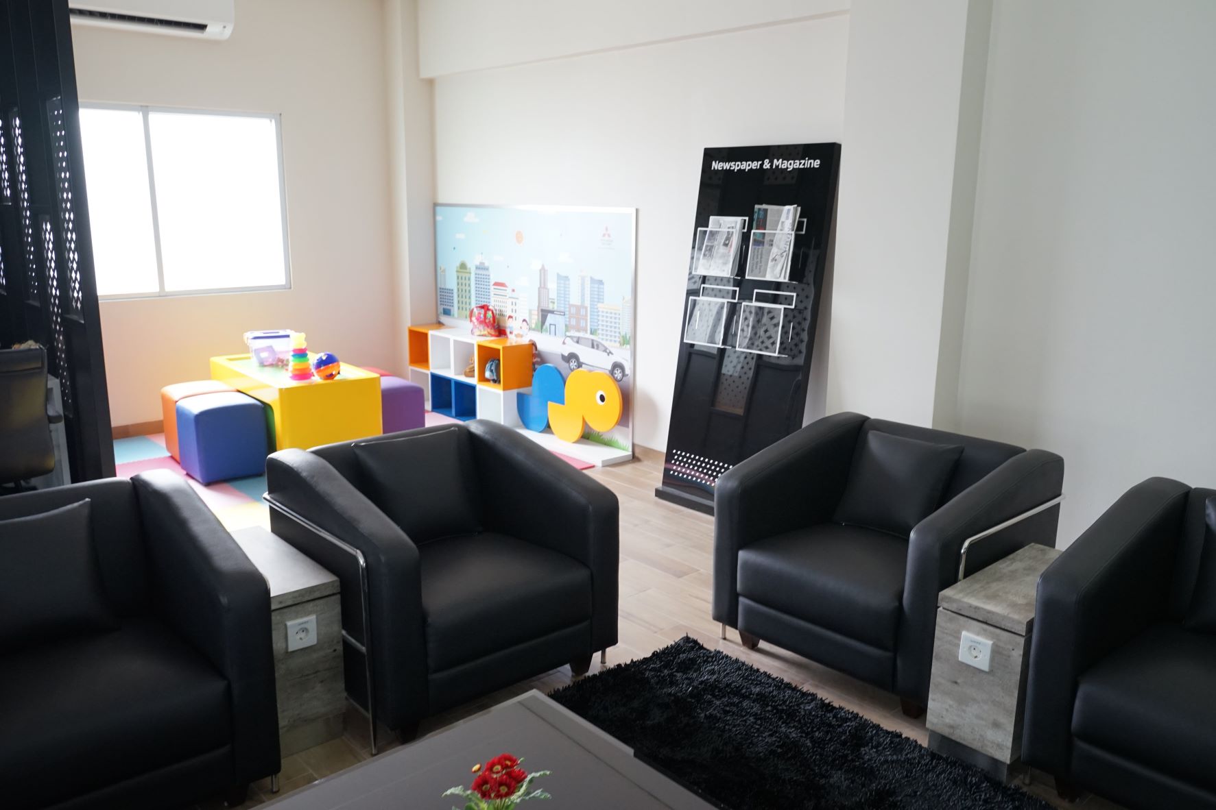 Diler Mitsubishi di Kelapa Gading