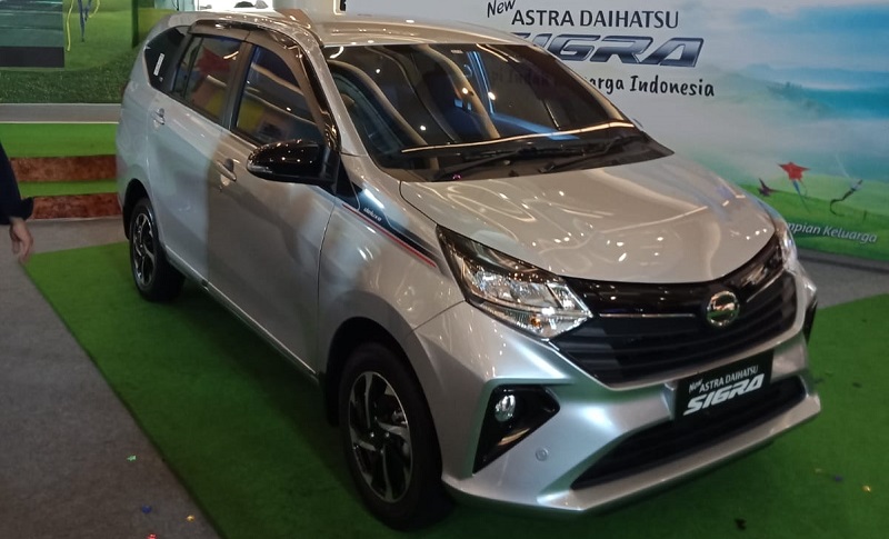 mobil baru 100 jutaan