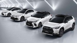 Mobil Toyota Edisi 60 Tahun di Thailand, Serba Hitam Putih!