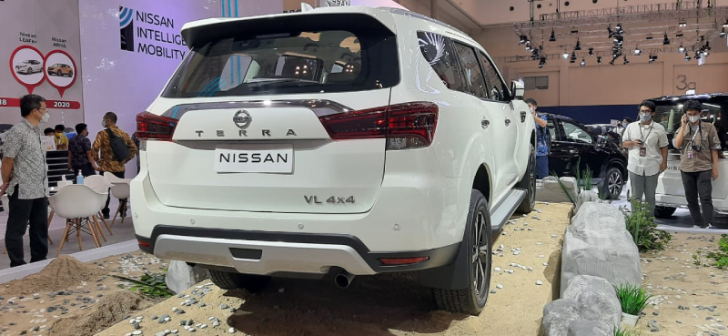 Nissan Terra 2023 hadir di GIIAS 2022 - tampak belakang