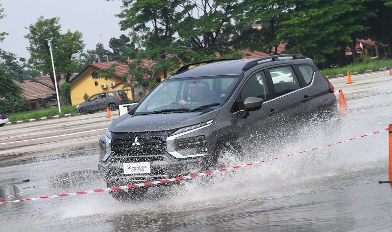 harga mobil Mitsubishi bulan Januari 2023