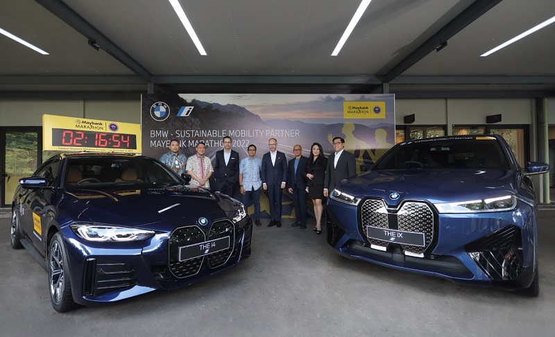 harga bmw ix dan i4 2022