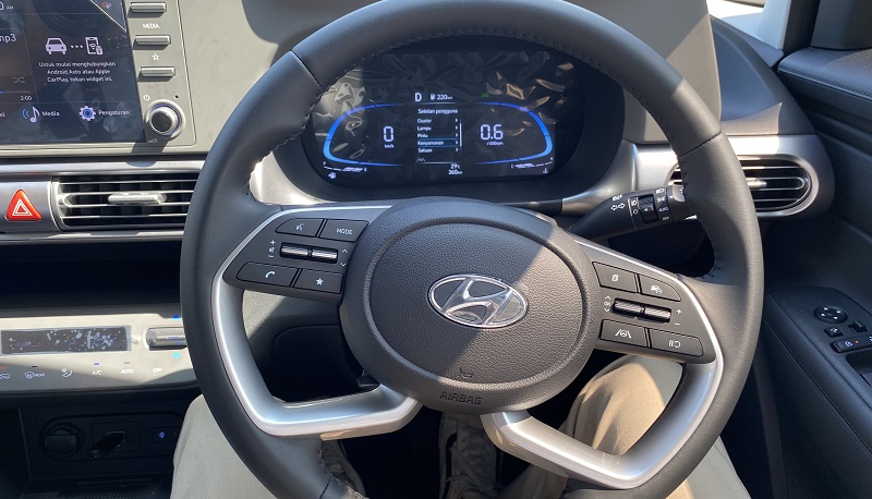 kelebihan hyundai stargazer - cruise control