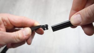 Cara Pasang Wiper Mobil yang Benar, Mudah!