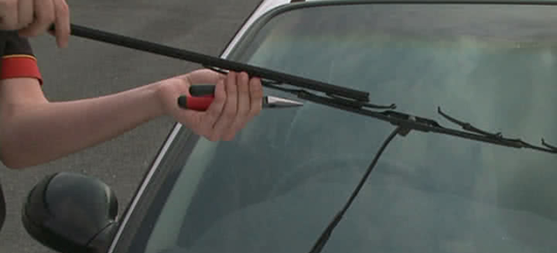 Penyebab wiper mobil mati