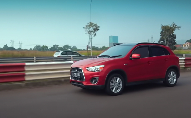 review Mitsubishi Outlander Sport bekas