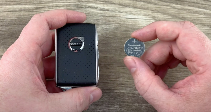 Cara Ganti Baterai Remote Mobil