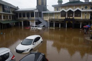Berikut Cara Klaim Asuransi Mobil Yang Terendam Banjir, Ternyata Mudah!