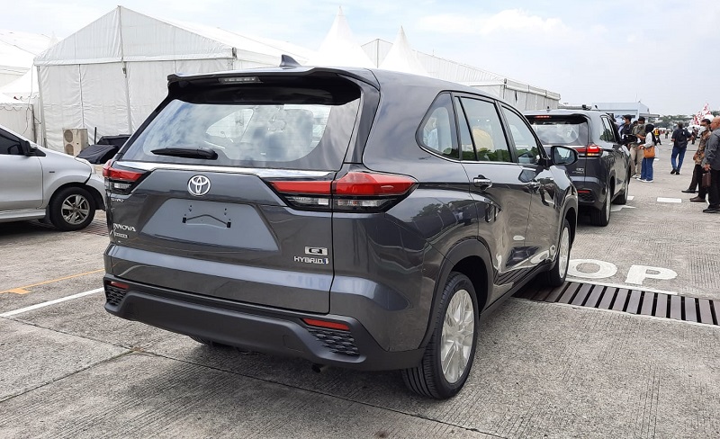 Harga Innova Hybrid Terbaru Lengkap Dengan Spesifikasi Dan Keunggulannya
