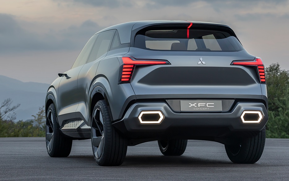 mobil baru di iims 2023 - mitsubishi xfc - tampak belakang