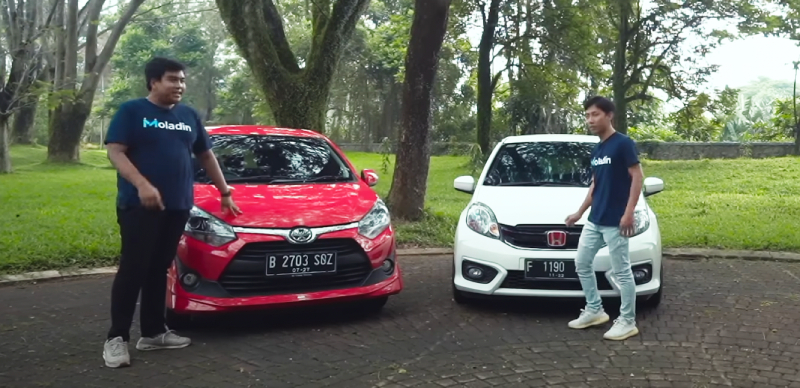 Toyota Agya atau Honda Brio