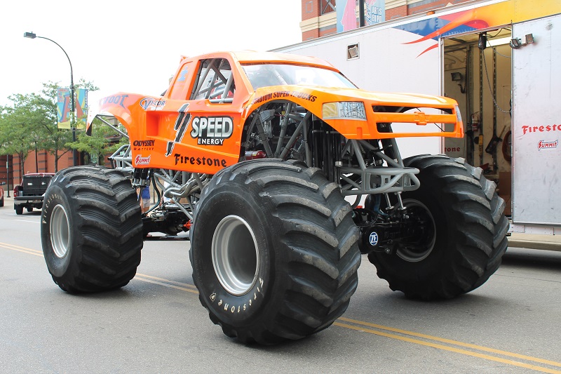 7 Mobil Terbesar di Dunia, Ukurannya Jumbo! Mobil terbesar di dunia