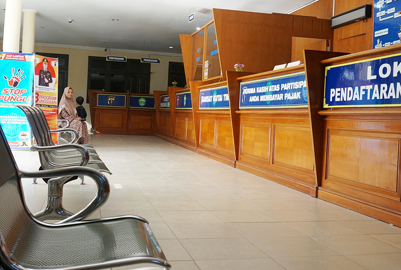 Cara Bayar Pajak Kendaraan Atas Nama Orang Lain di Samsat, Gak Usah Pakai Calo! bayar pajak kendaraan atas nama orang lain