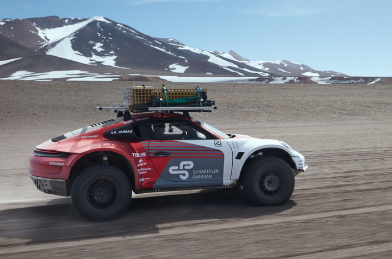 SUV Porsche 911 Offroad, Mendaki Gunung Berapi Tertinggi di Dunia! SUV Porsche 911 offroad