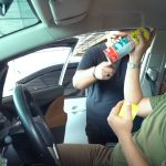 4 Cara Membersihkan Plafon Mobil yang Kotor, Bisa Pakai Vanish! - Tuwaga