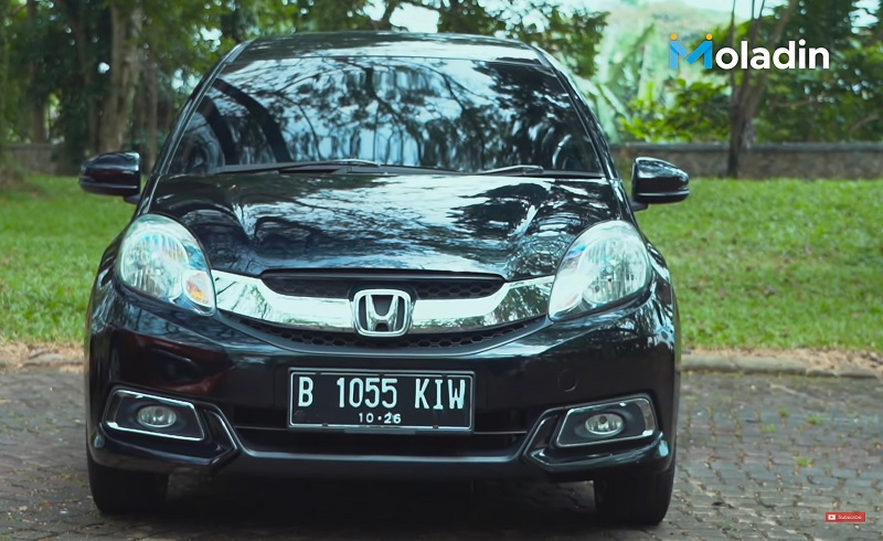 review honda mobilio bekas e CVT 2016 - eksterior tampak depan